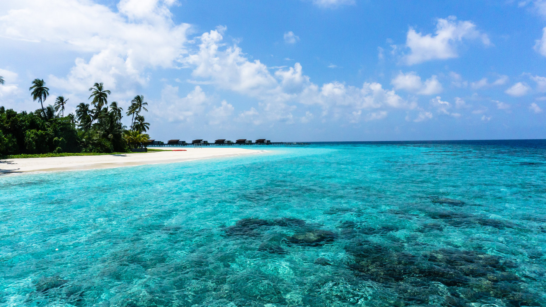 HOT TIPS FOR HOLIDAY HOT SPOTS FROM HIPPYCHICK