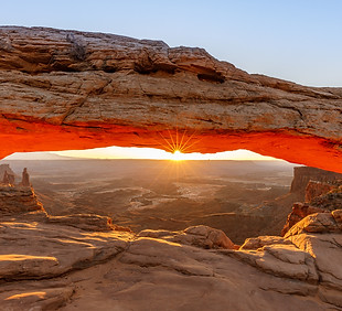 Image by Andrey Grinkevich