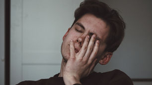 Was hilft bei Kopfschmerzen? | schmerzcenter.com