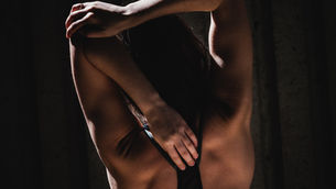 Schulterschmerzen und Krafttraining – Ursachen, Fehler und wie Du schmerzfrei trainierst