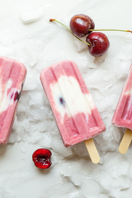 Pink and white ice pops. Image by Lindsay Moe