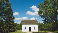 darüber-H(in)AUS