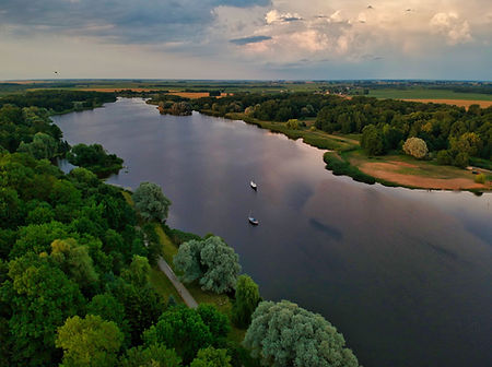 Image by Egor Kunovsky