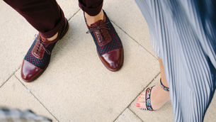 5 Ways to STOP, Look Down & Find your Feet