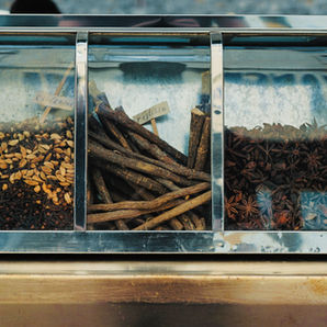 The Magic of Holiday Spices: Flavor, Tradition, and Health Benefits