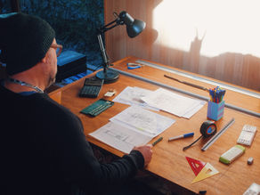 What is the difference between an Architect and a Plan Designer?
