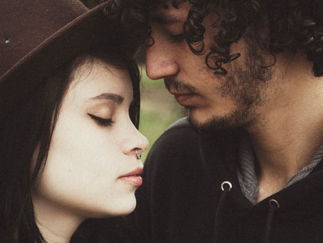 Supporting a Spouse with Bipolar Disorder: Effective Communication and Empathy