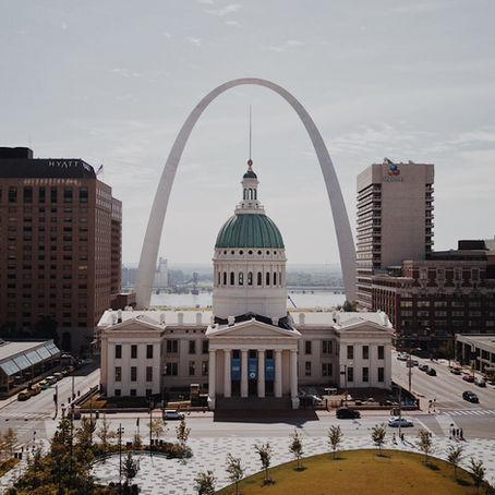 Help Moving in St Louis: Two Movers for $75/Hr
