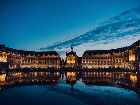 Vue emblématique de Bordeaux – accessible en trajet longue distance avec chauffeur privé depuis Paris par Platinum Paris