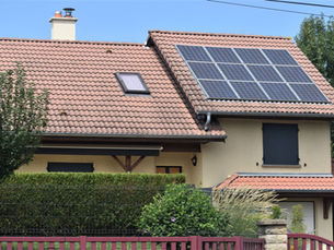 Best Solar Panels in India (2026): Top Brands, Efficiency & Price Guide