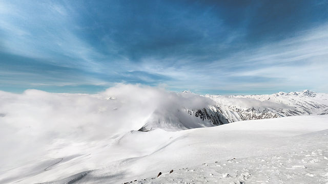 Image by Vruyr Martirosyan