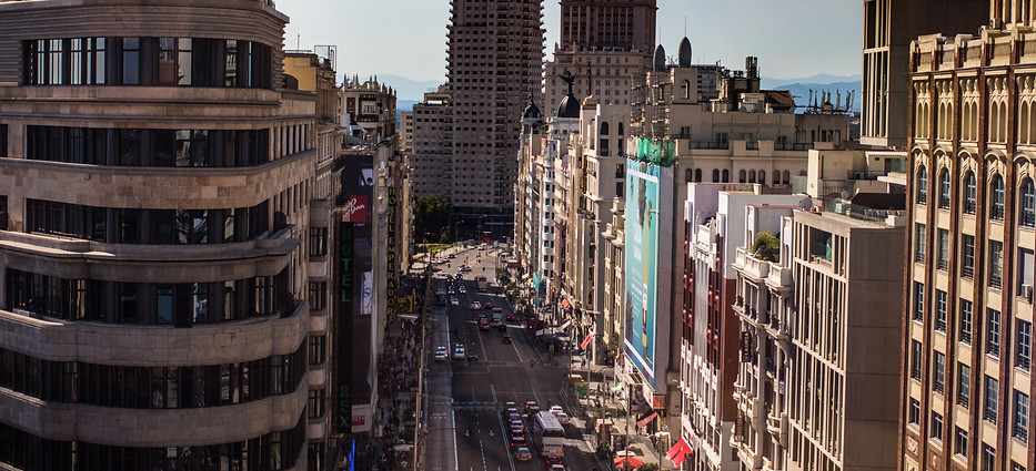 Image by Daniel Álvasd