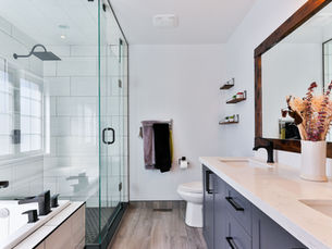 Best Types of Glass for Bathroom Interiors