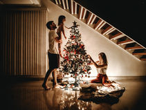 6 expert ways to beat stress at Christmas and feel calm