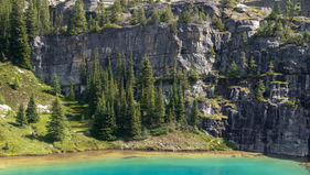  A Massive Lake In Mongolia With Caribbean-Like Waters Is A Paradise For Outdoor Lovers