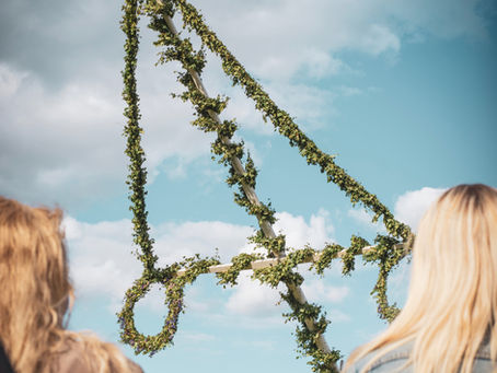 Glad midsommar
