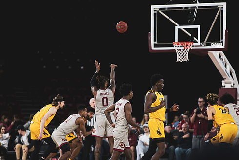 Image by LOGAN WEAVER | @LGNWVR