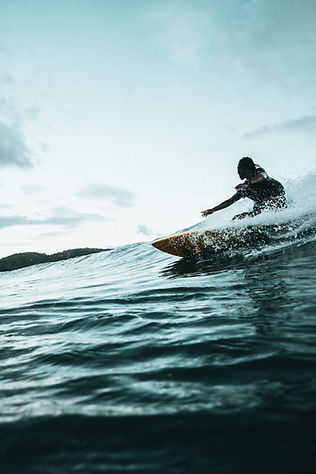 Image by Oliver Sjöström, surfing, surf, surfen, wijk aan zee, texel, frankrijk, surfles, beter worden in surfen, improve my surfing