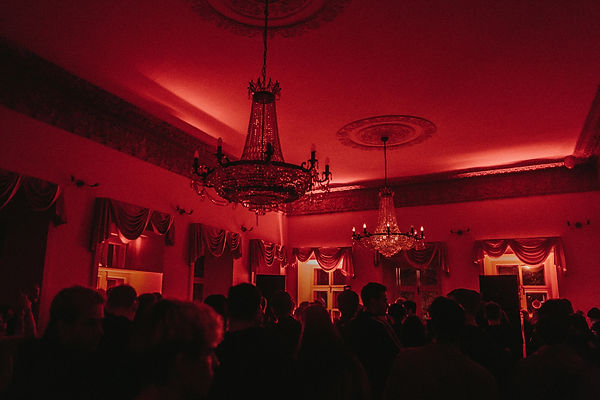 Image by Alexander Popov