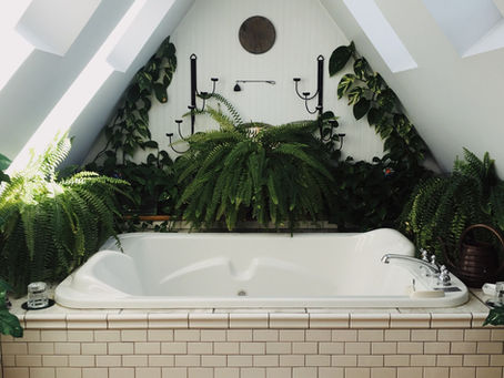 Top Design Tips for a Stunning Hot Tub Area in Your Calgary Backyard