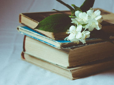 books with white blossoms