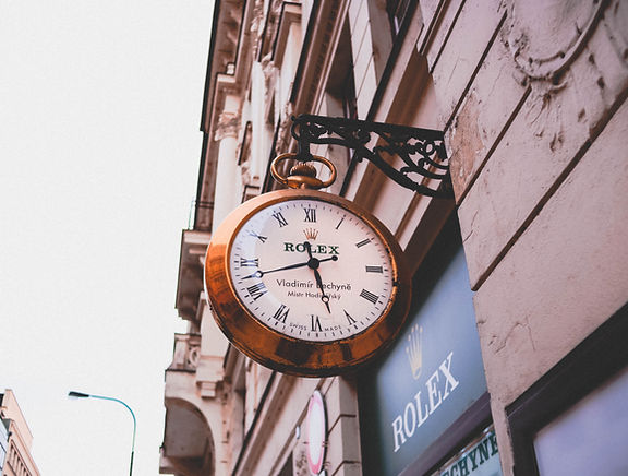 Image by Nastya Dulhiier