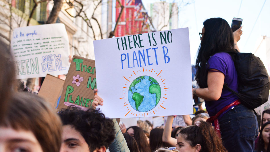 What Drives the Transition to Clean Energy?