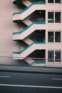 Image by Claudio Schwarz