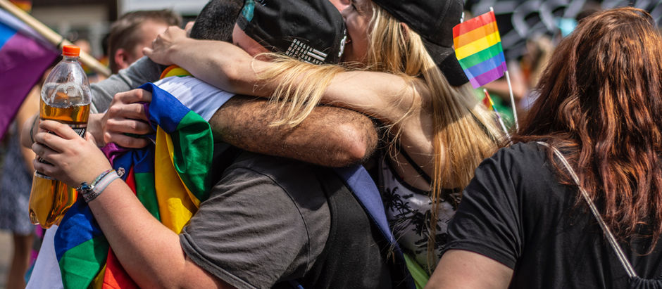 Healing with Sacred Touch: What is Cuddle and Rope Therapy