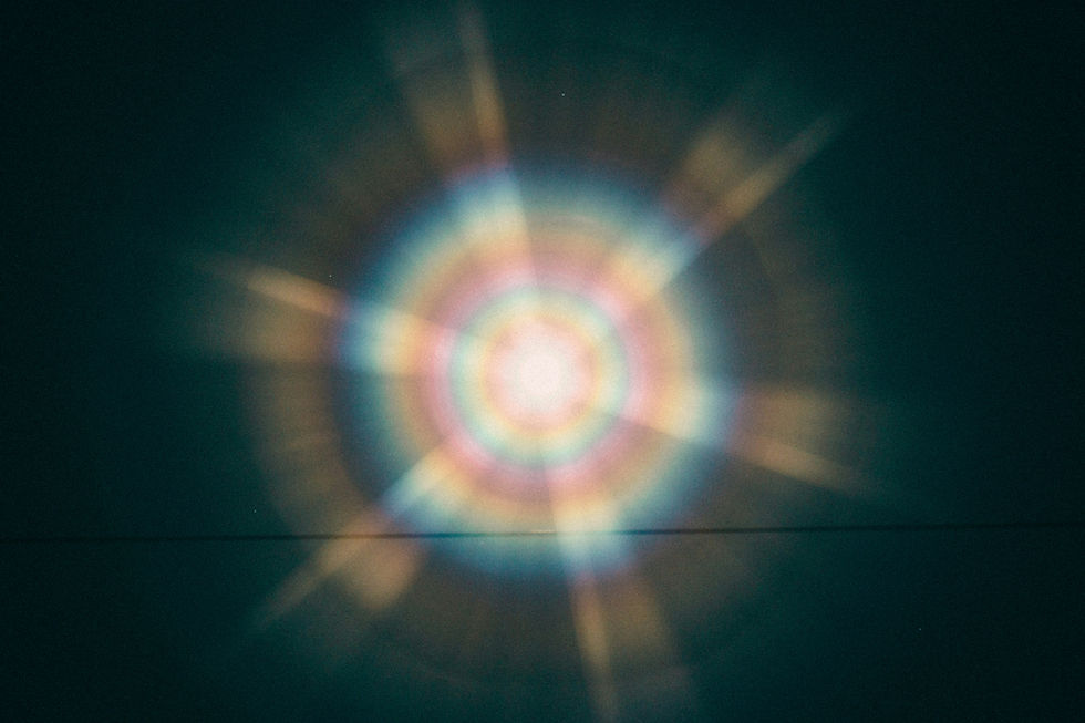 Mond mit Aura