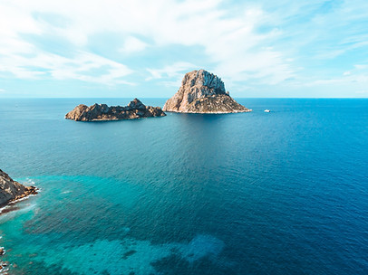 Image by Rodrigo Kugnharski