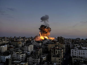 At Least 91 Killed Seeking Aid in Gaza as U.S. Envoy Steve Witkoff Visits Israel