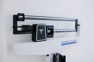 Consejos para combatir la obesidad y aliviar el dolor causado por la artritis reumatoide