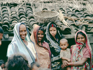 The strength of extended family and community in South  Asian mental health. 