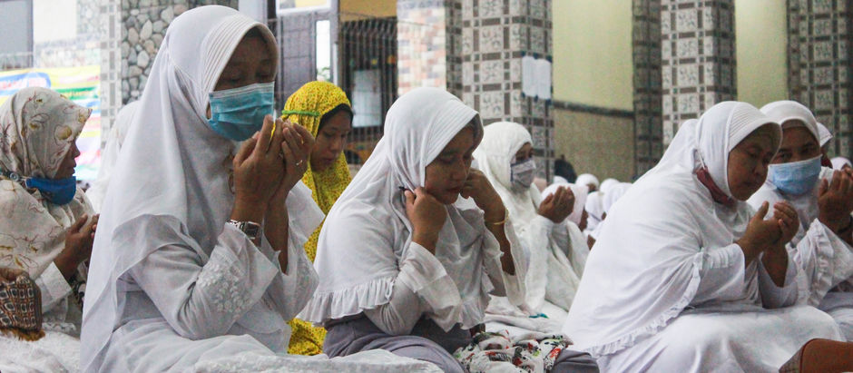 Apa Saja Syarat dan Proses untuk Melaksanakan Ibadah Umrah bagi Wanita?