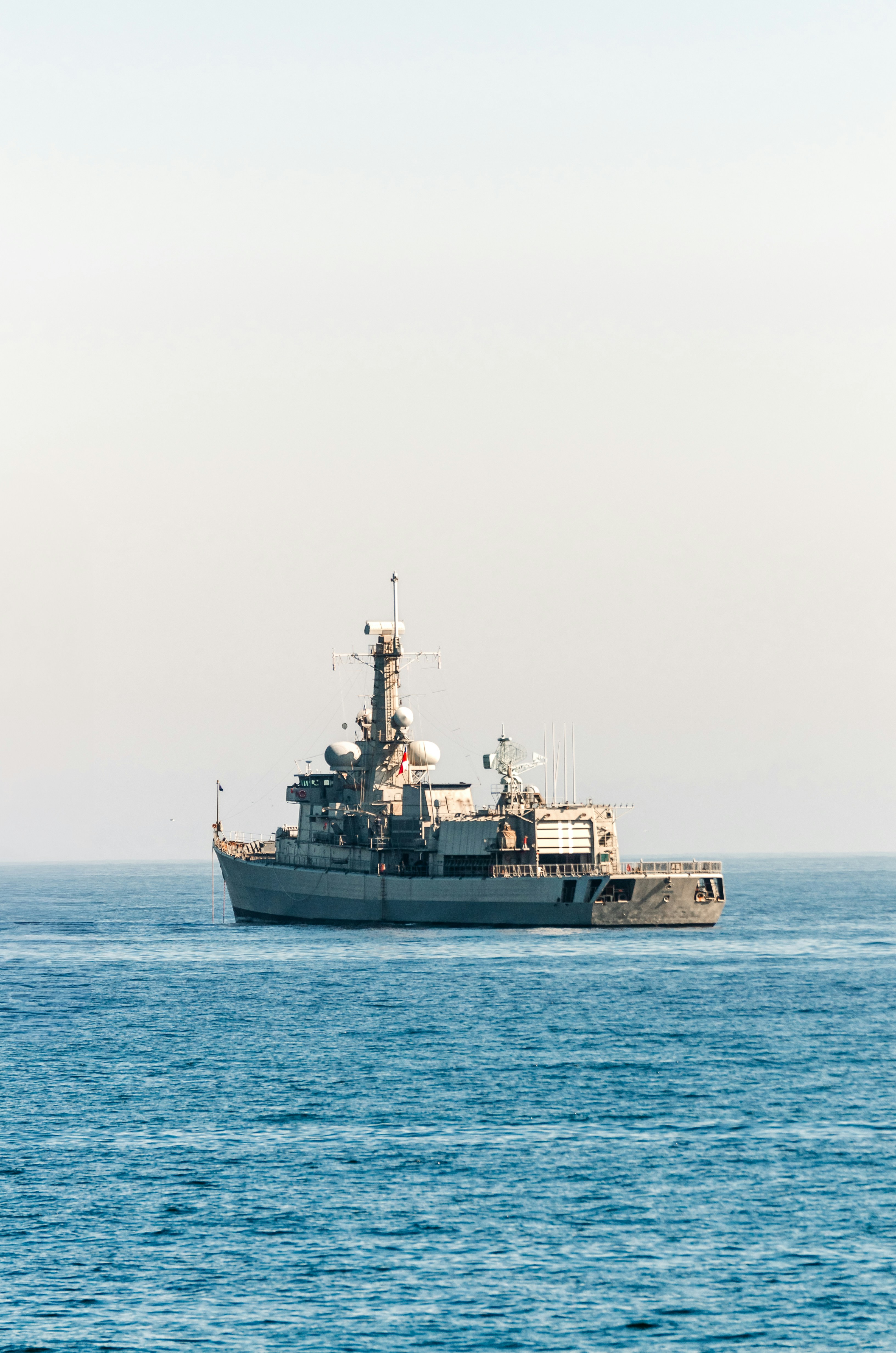Escándalos en la Marina de México: corrupción y muertes de militares bajo investigación.