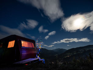 Unveil Romance with Caravan Rentals: The Ultimate Guide for Romantic Getaways