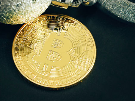 Bitcoin Struggles as Gold Reaches Historic $2.5K Milestone