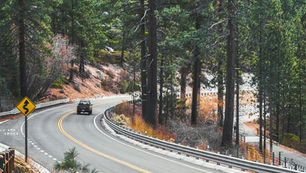 Controle Eletrônico de Estabilidade (ESC): como a tecnologia evita acidentes em curvas e pistas escorregadias