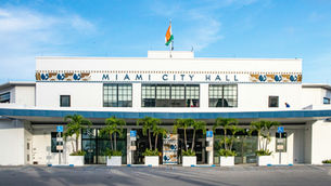 Trump reúne a líderes de derecha en Miami mientras Perú queda fuera por inestabilidad política