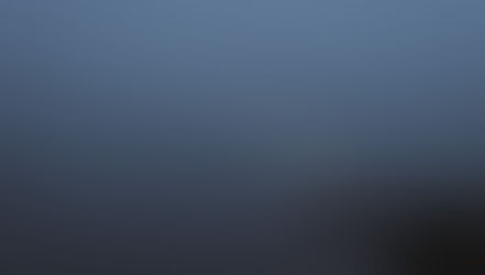 Lighthouse beam cutting through fog, symbolising clarity and guidance amid the confusion surrounding AI in small business.