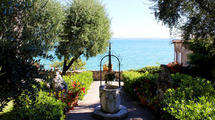 A Kiss from Rose| Not A Well but Living Water