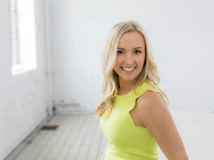 How to Wear Peridot Jewelry: Metal Choice, Styling Tips, and Gemstone Healing Synergy