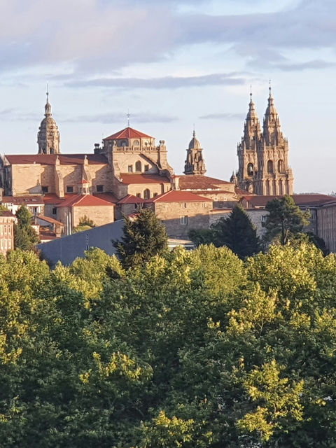 Descubriendo Santiago de Compostela a Pie