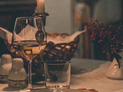 🥂 10 Popular Hong Kong Restaurants with Free Corkage – and the Perfect Wines to Bring