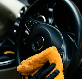 Premium mobile car detailing and on-site B2B fleet maintenance.