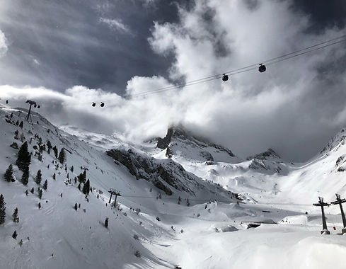 Image by Bogdan Cadar