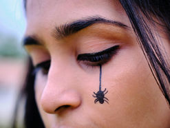 Halloween eye make up