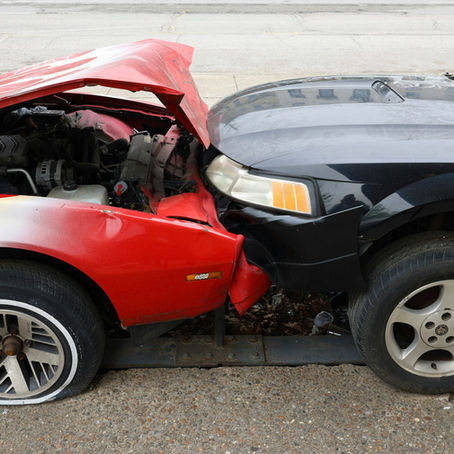 Unfall gehabt? Das sollten Sie jetzt unbedingt tun (inkl. Kfz Gutachter-Tipps)