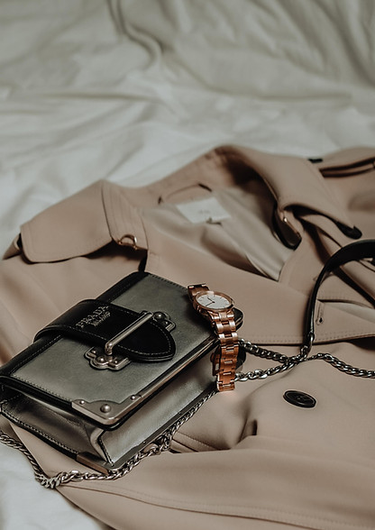 Image by Laura Chouette